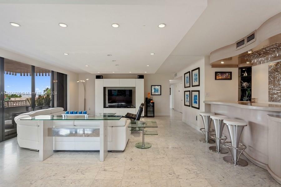 Property Photo:  2 Grove Isle Dr B209  FL 33133 