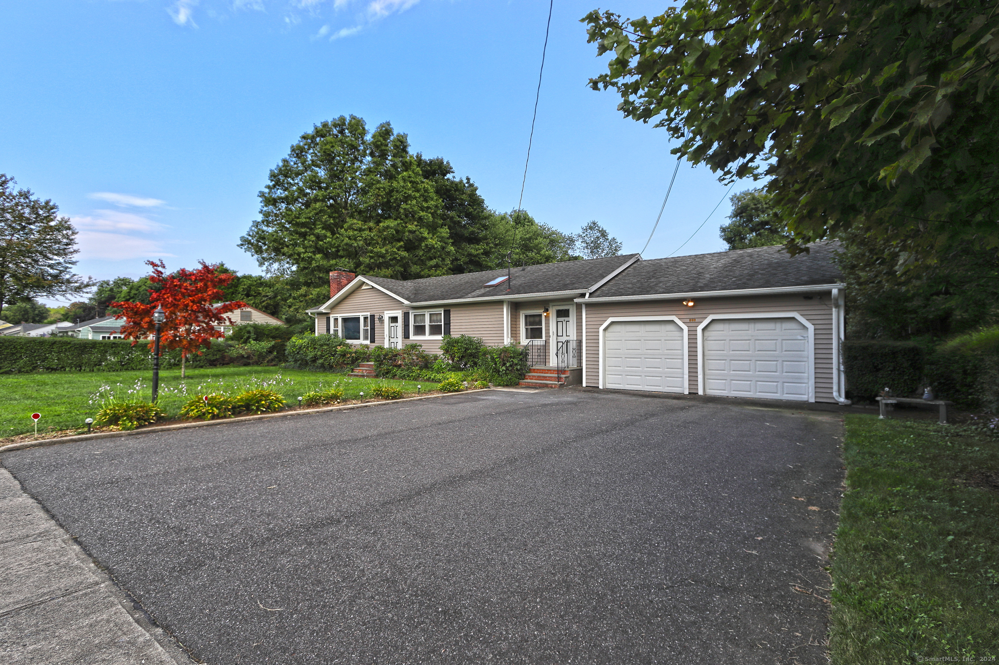 Property Photo:  386 West Rutland Road  CT 06461 