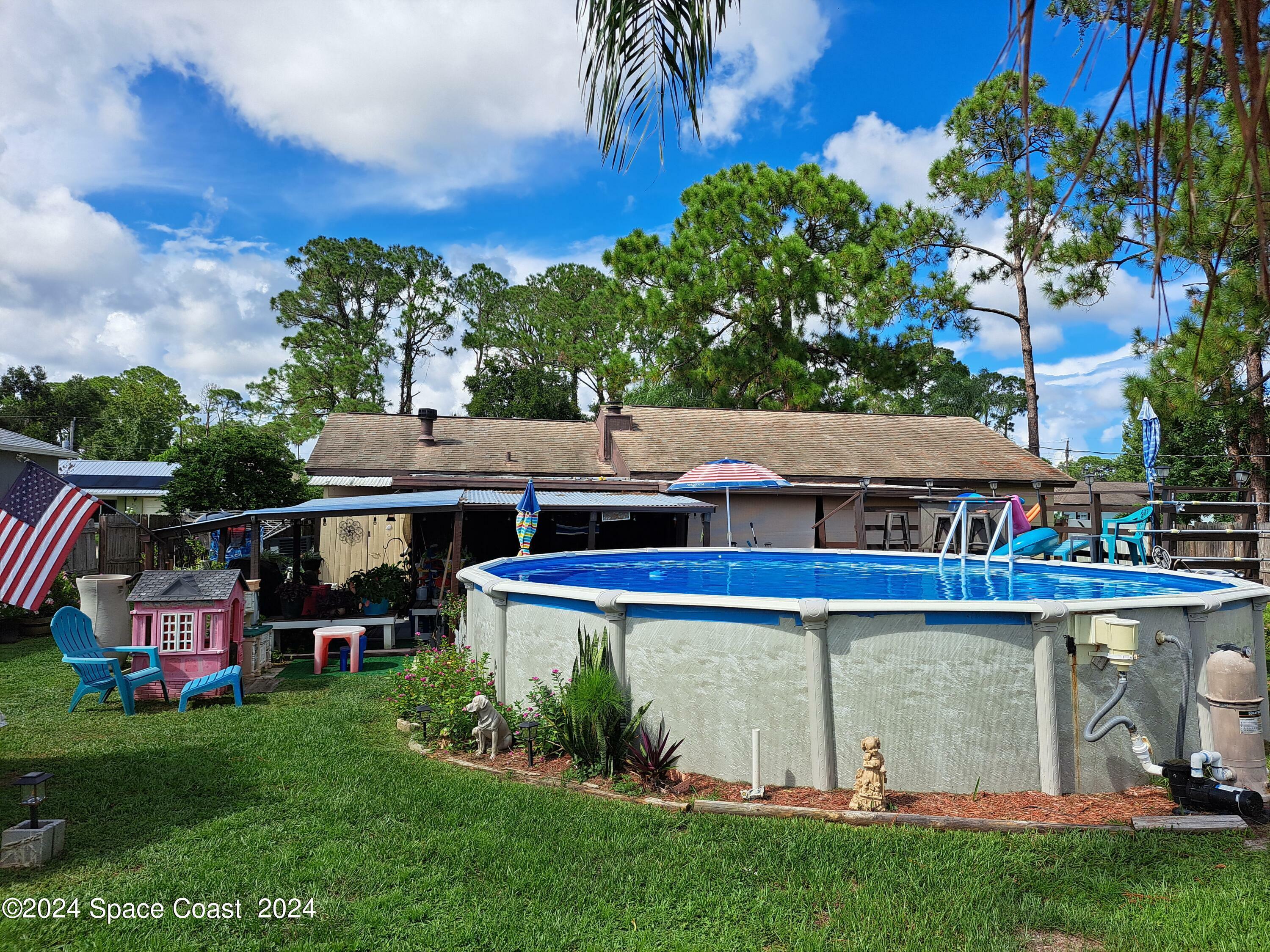 Property Photo:  660 Bluefields Street SE  FL 32909 