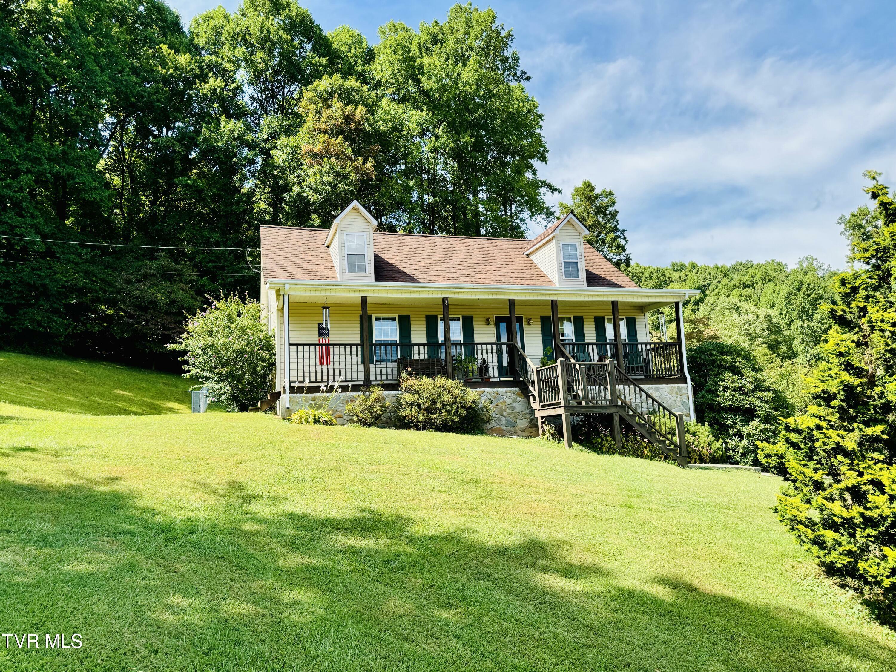 Property Photo:  204 Clay Little Road  TN 37643 