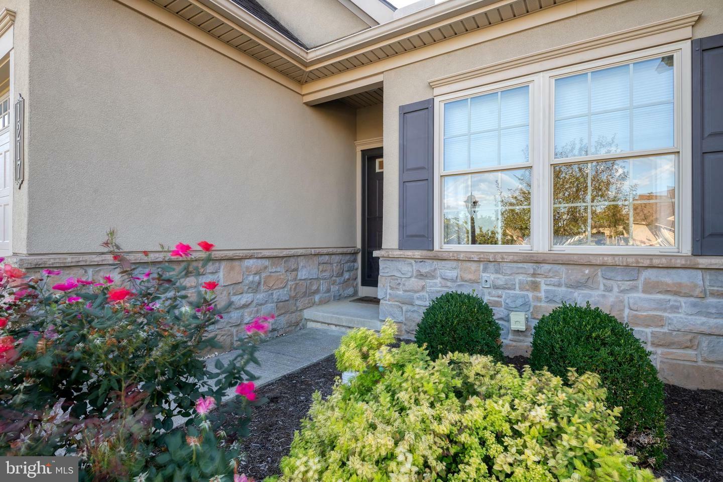 Property Photo:  1217 Cantebury Drive  PA 17552 