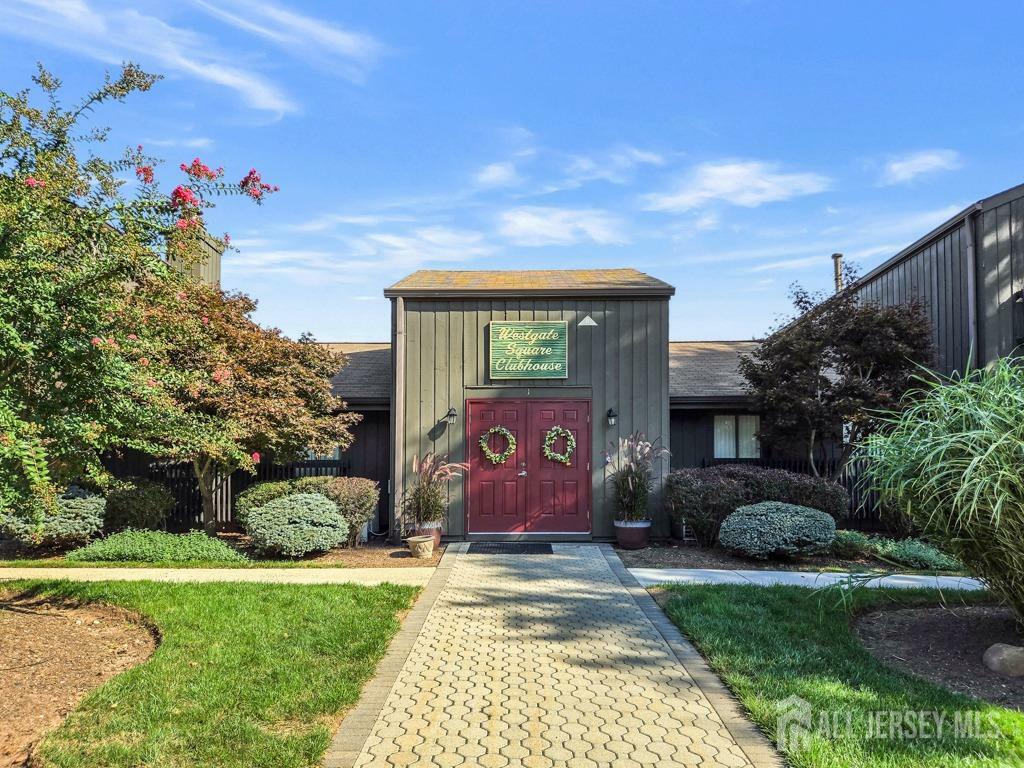 Property Photo:  386 Westgate Drive  NJ 08820 