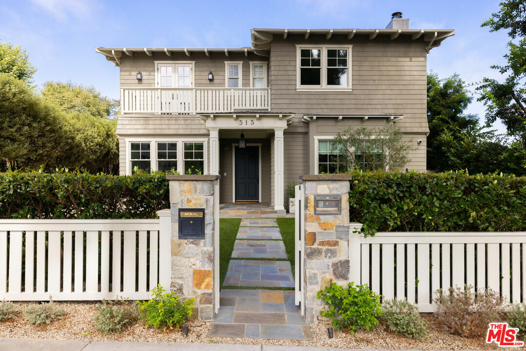 Property Photo: 515 24th St CA 90402