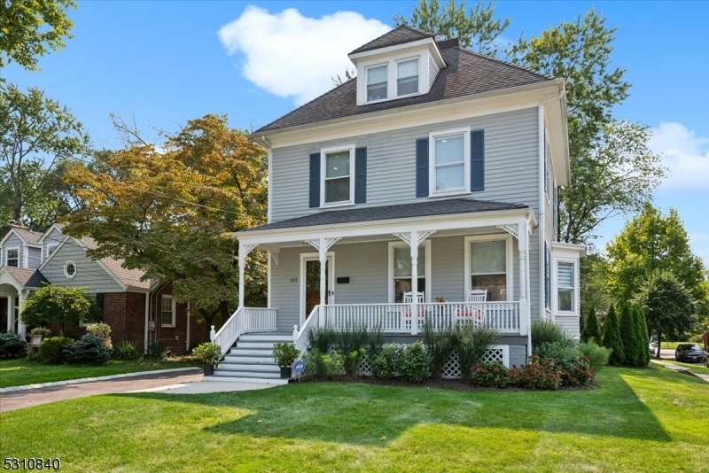 Property Photo:  102 Thomas Street  NJ 07016 