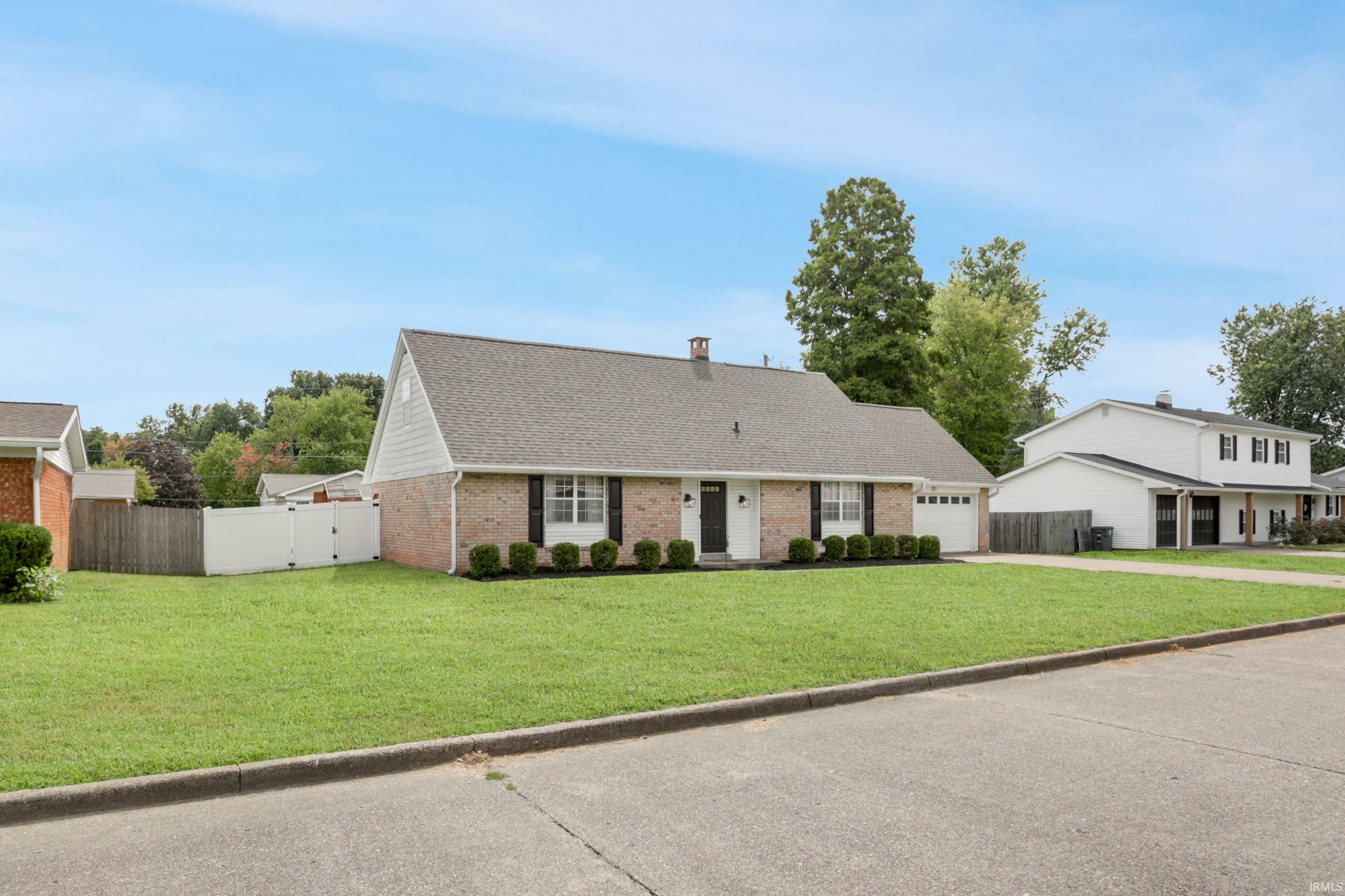 Property Photo:  6613 E Chestnut Street  IN 47715 