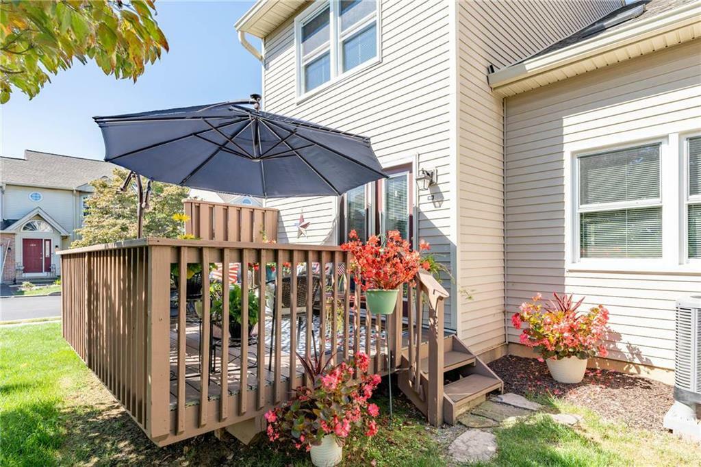 Property Photo:  301 Oxford Place  PA 18062 