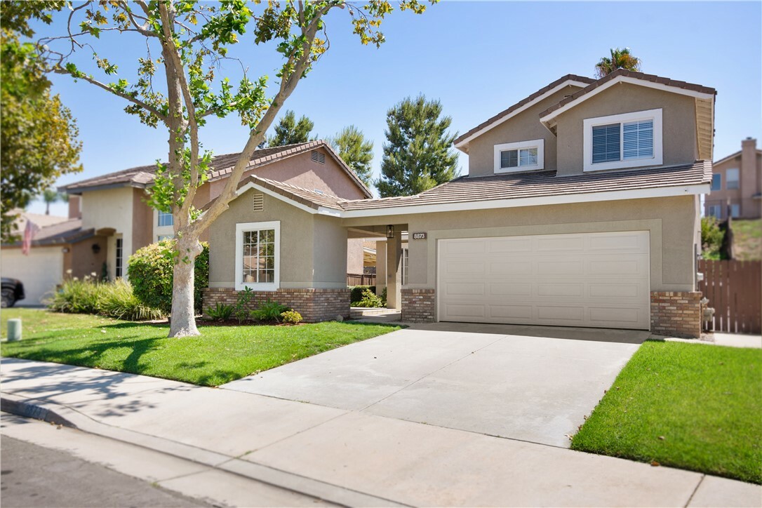 Property Photo:  8873 Deerweed Circle  CA 92883 