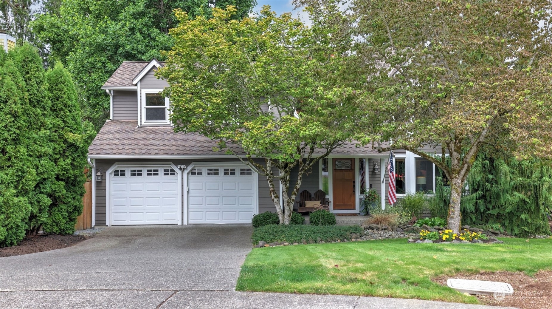 Property Photo:  24124 SE 42nd Street  WA 98029 