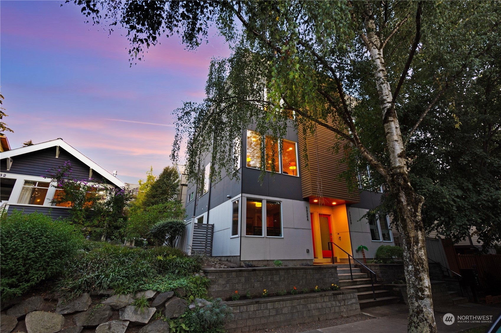 Property Photo:  5936 California Avenue SW A  WA 98136 