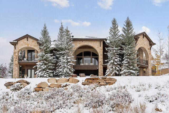 Property Photo: 340 Hollyhock St UT 84098