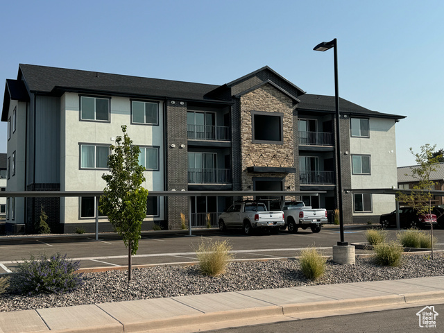 Property Photo: 553 S 100 W 102 UT 84701