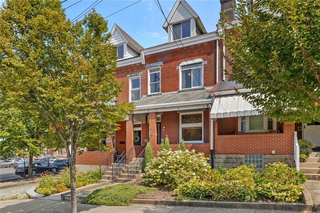 Property Photo:  295 Fisk St  PA 15201 