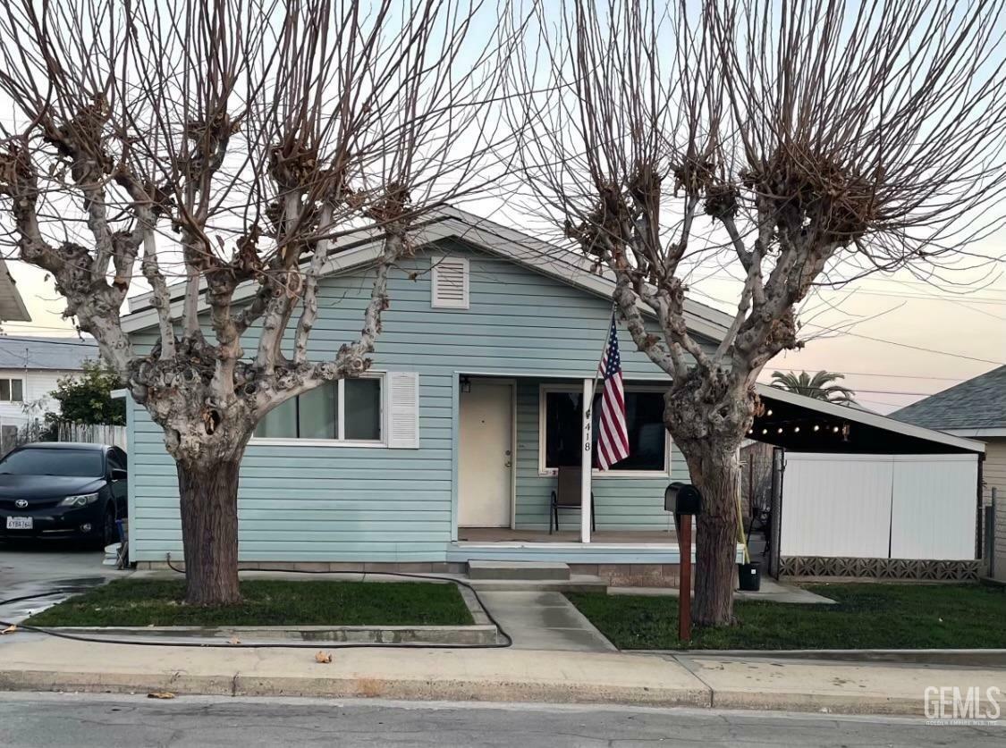 Property Photo:  418 E Street  CA 93268 