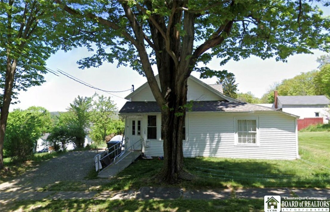 Property Photo: 129 King Street NY 14701
