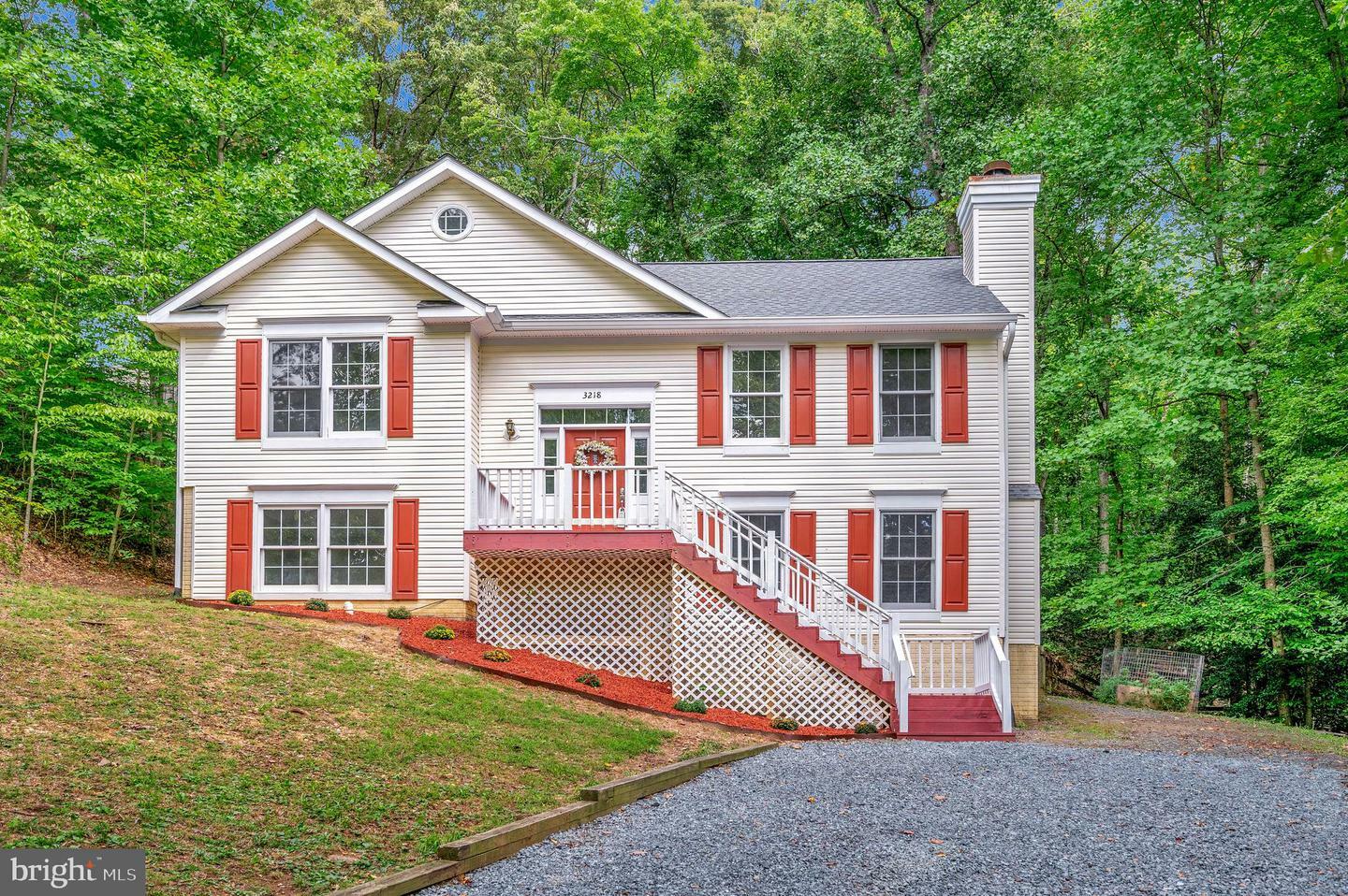 Property Photo:  3218 Titanic Drive  VA 22554 