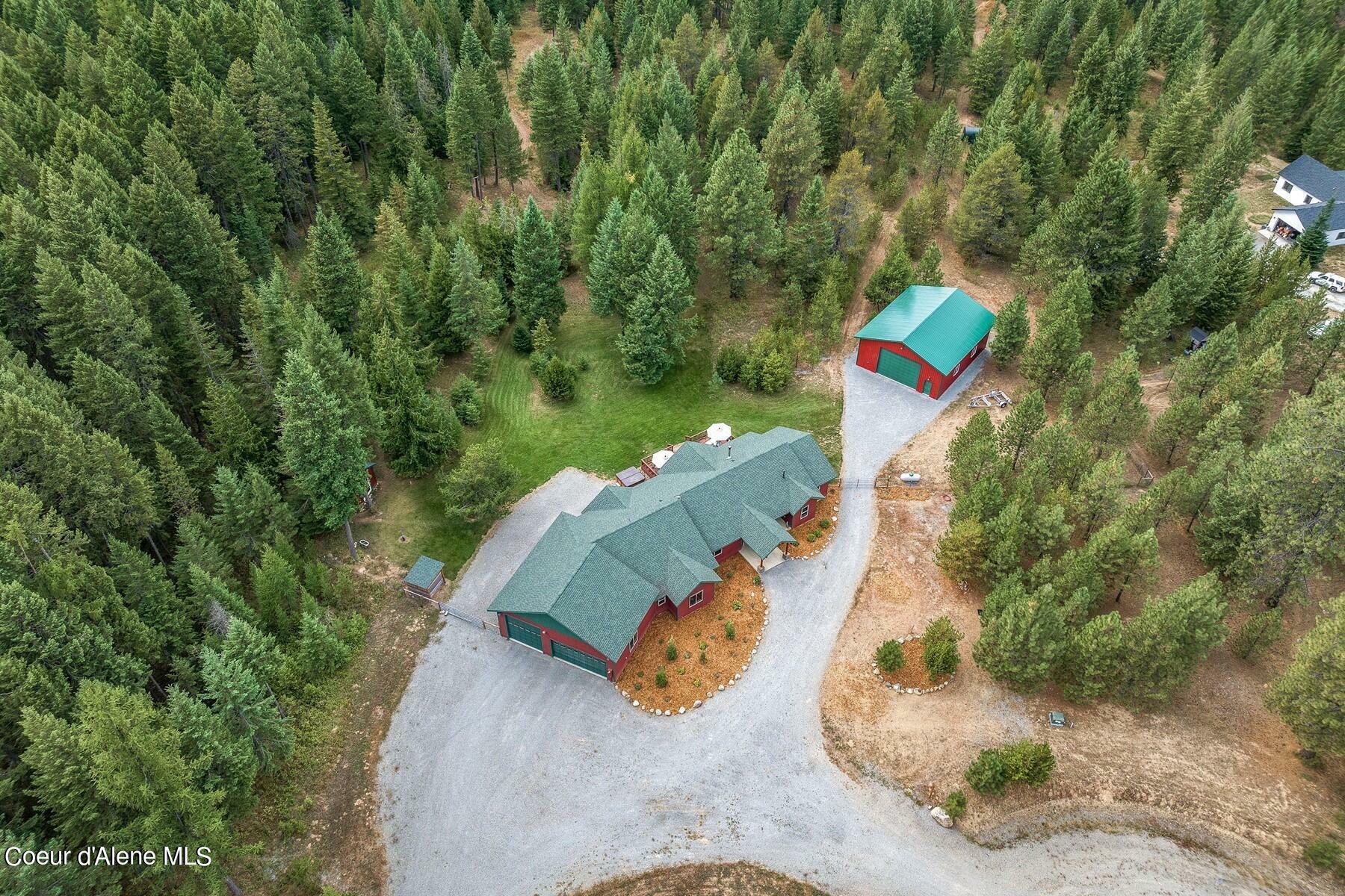 Property Photo:  212 Douglas Clan Rd  ID 83856 