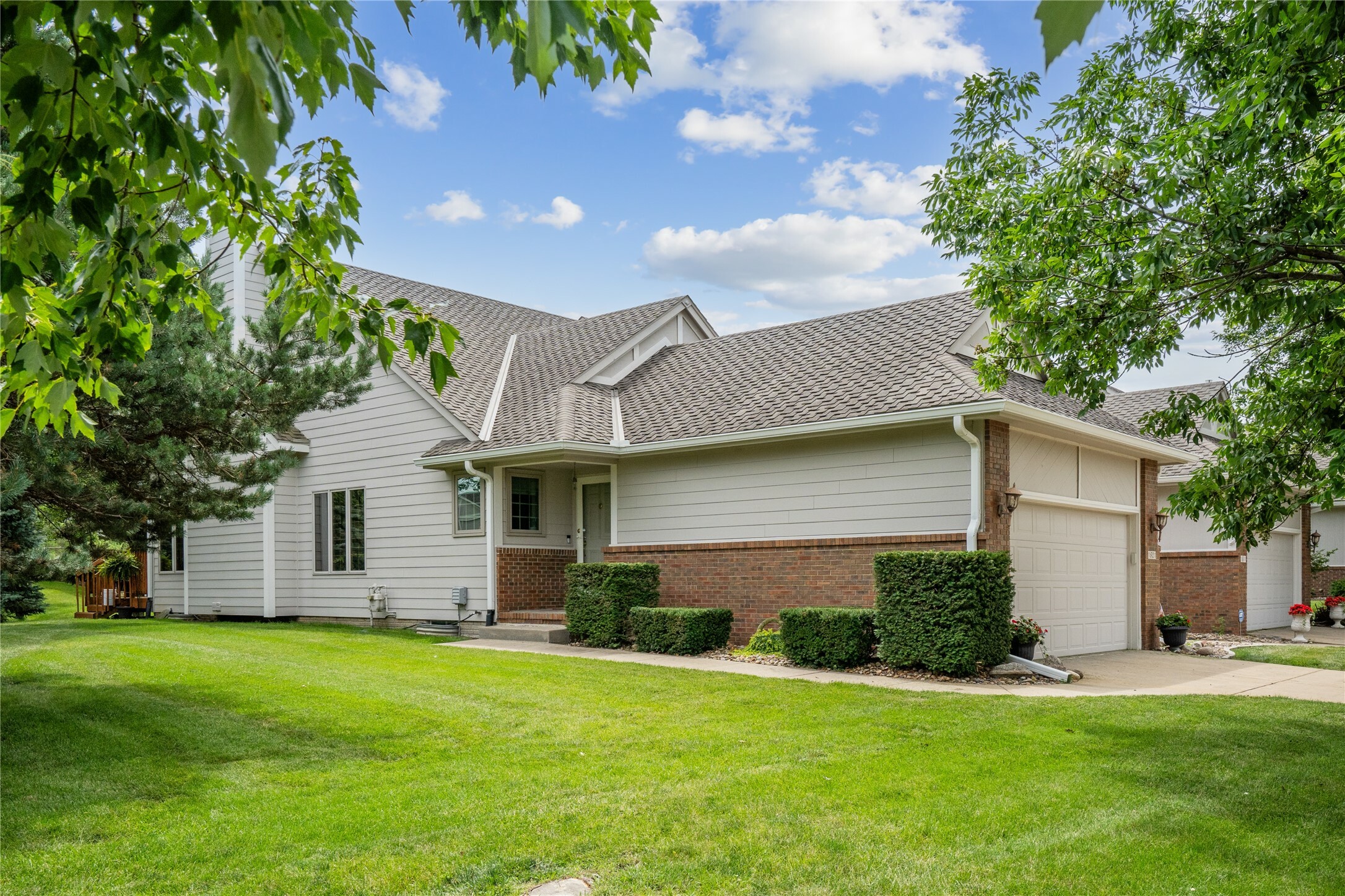 Property Photo:  1521 Dover Bay Drive  IA 50325 