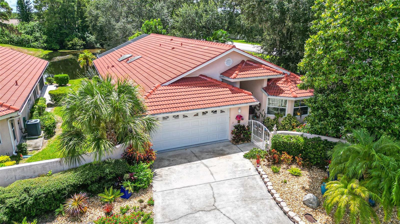 Property Photo:  5808 Lakeside Woods Circle  FL 34243 