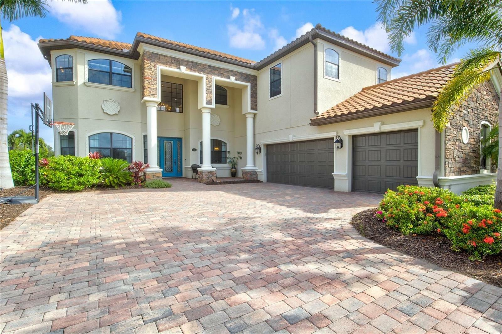 Property Photo:  13311 Bridgeport Crossing  FL 34211 