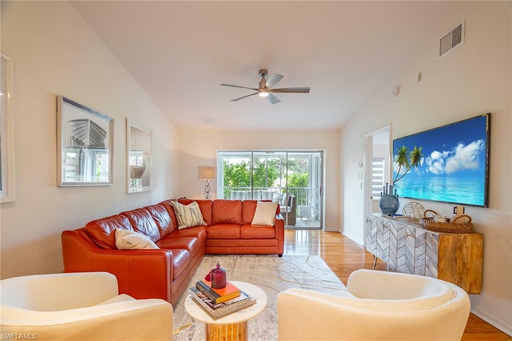 Property Photo:  815 Gulf Pavilion Dr 203  FL 34108 