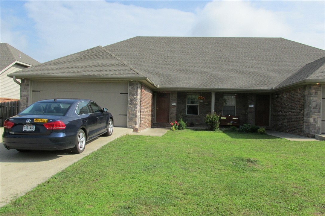 3104 SW Deerfield Boulevard 2  Bentonville AR 72713 photo