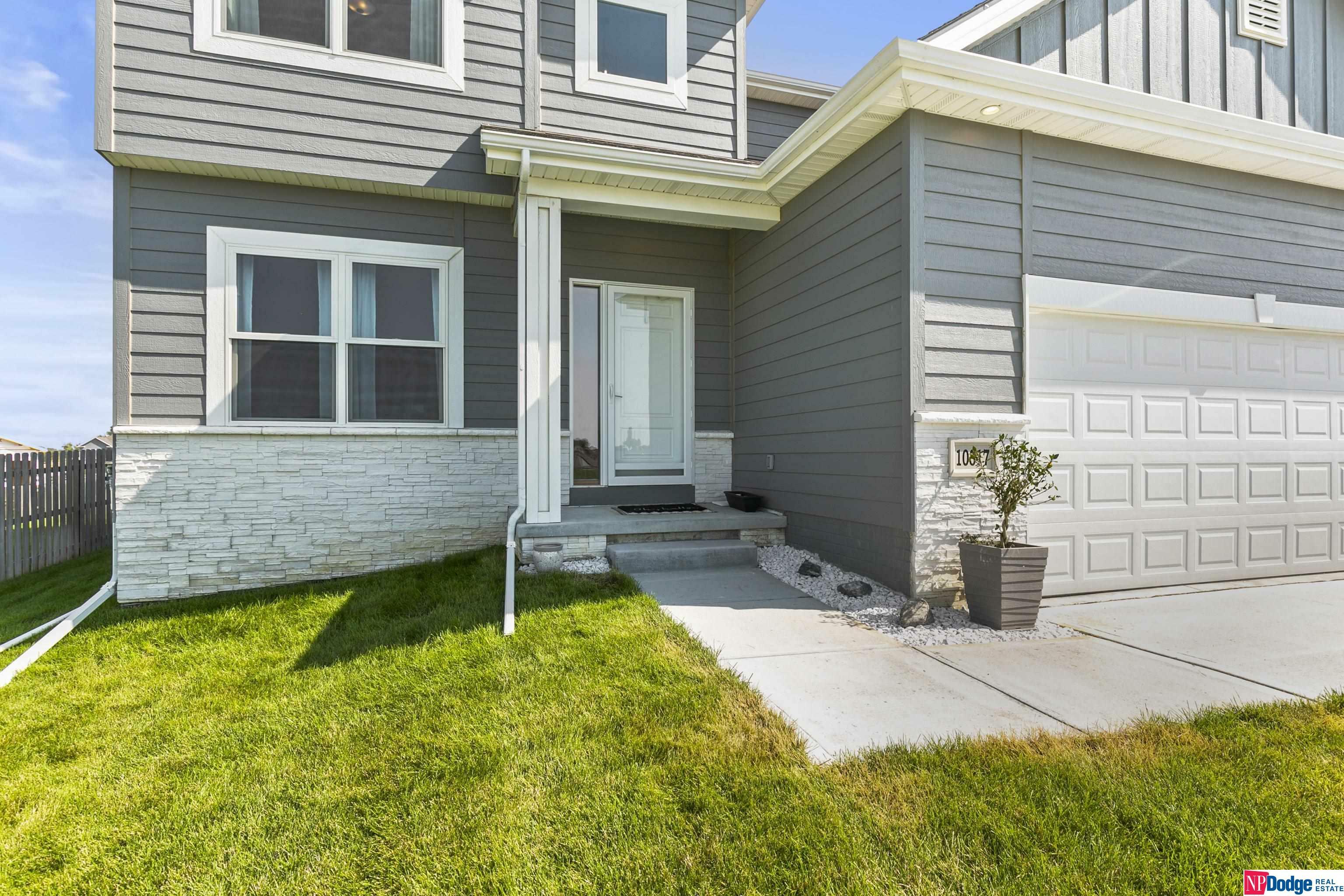 Property Photo:  10317 S 206 Street  NE 68028 