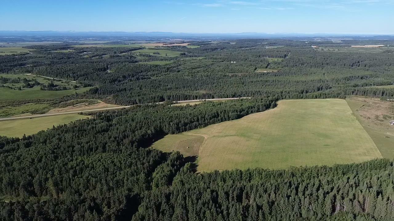 Photo de la propriété:  On Highway 761  AB T0M 1H0 