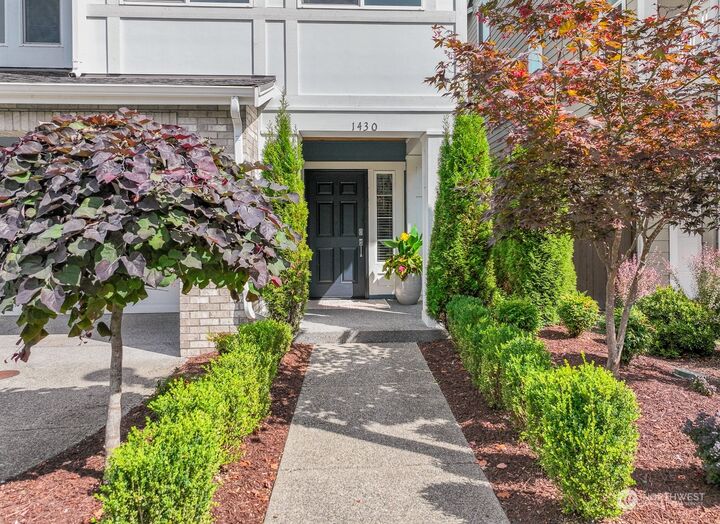 Property Photo:  1430  239th Avenue NE  WA 98074 