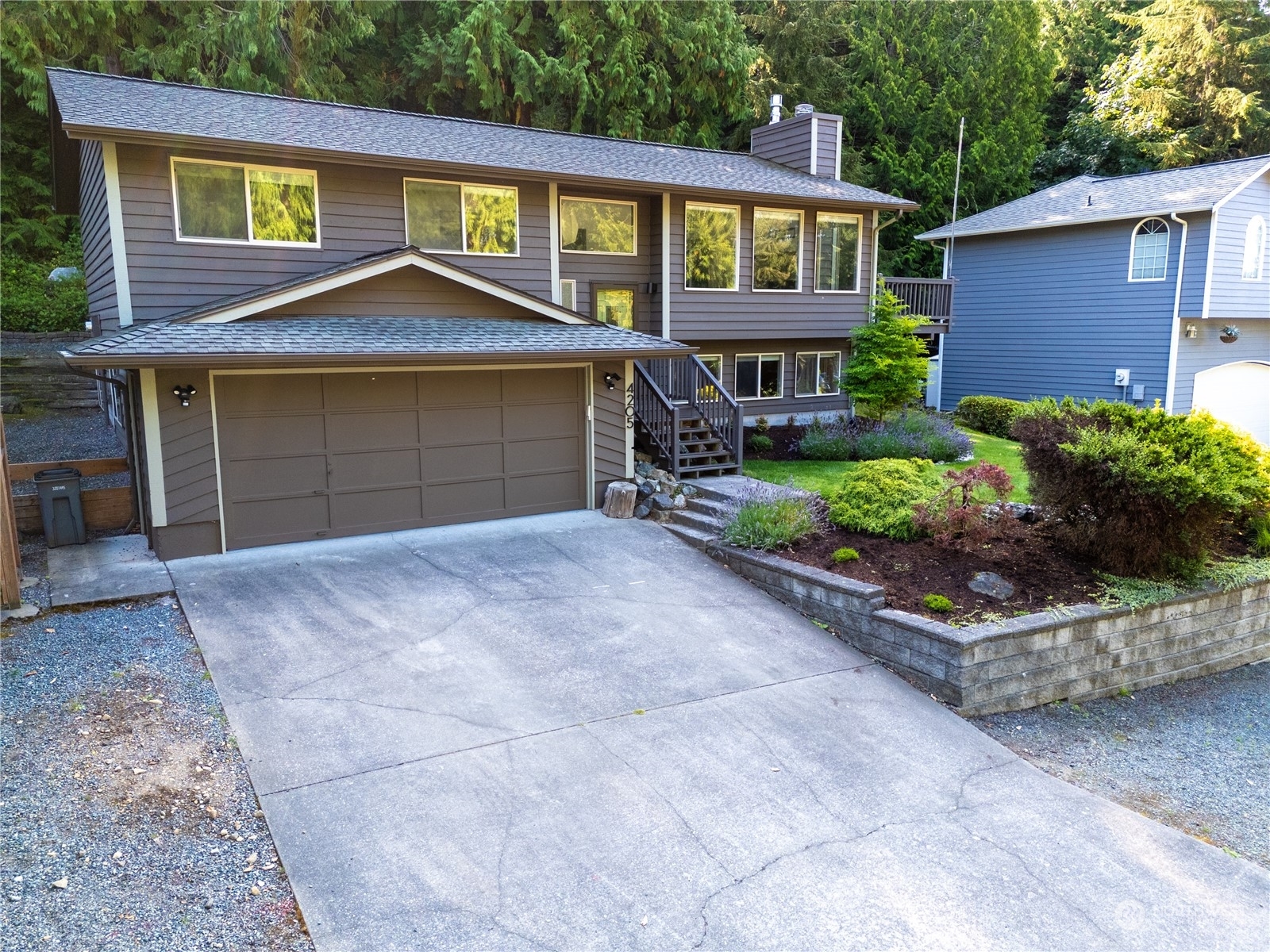 4205  Tyler Way  Anacortes WA 98221 photo