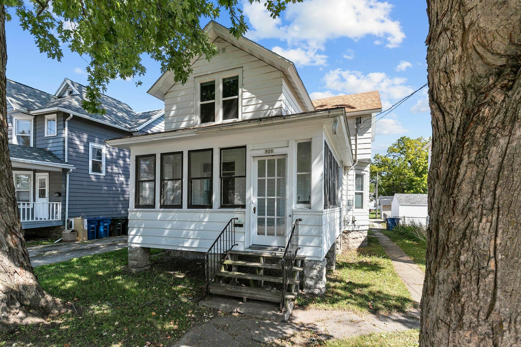 Property Photo:  920 Wisconsin Street  WI 54901 