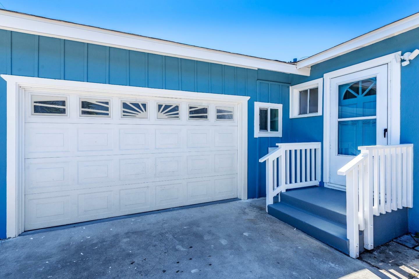 Property Photo:  475 Larkspur Drive  CA 94303 