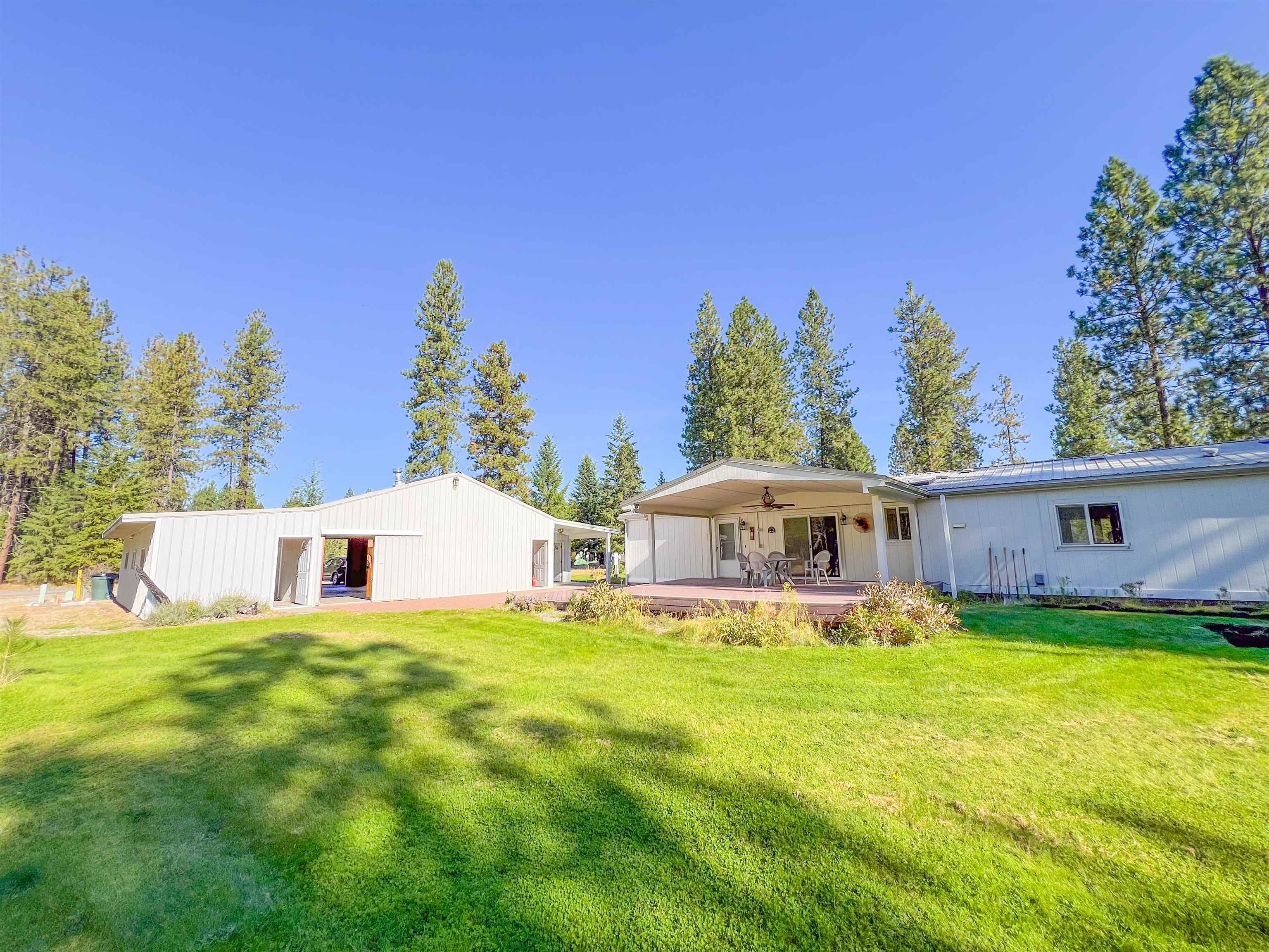 Property Photo:  249 Eagle Dr  WA 99109 