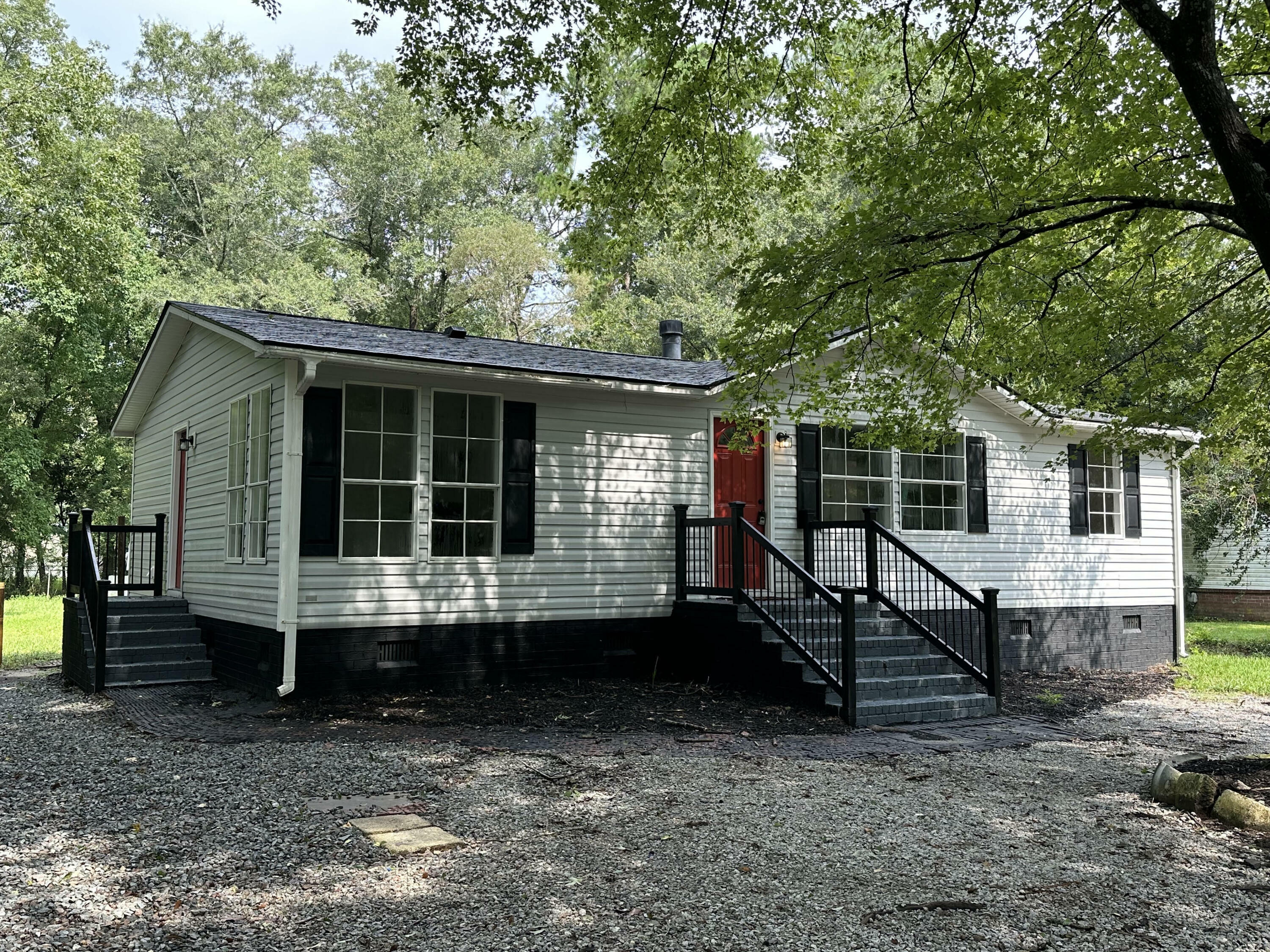 Property Photo:  216 Cady Drive  SC 29483 