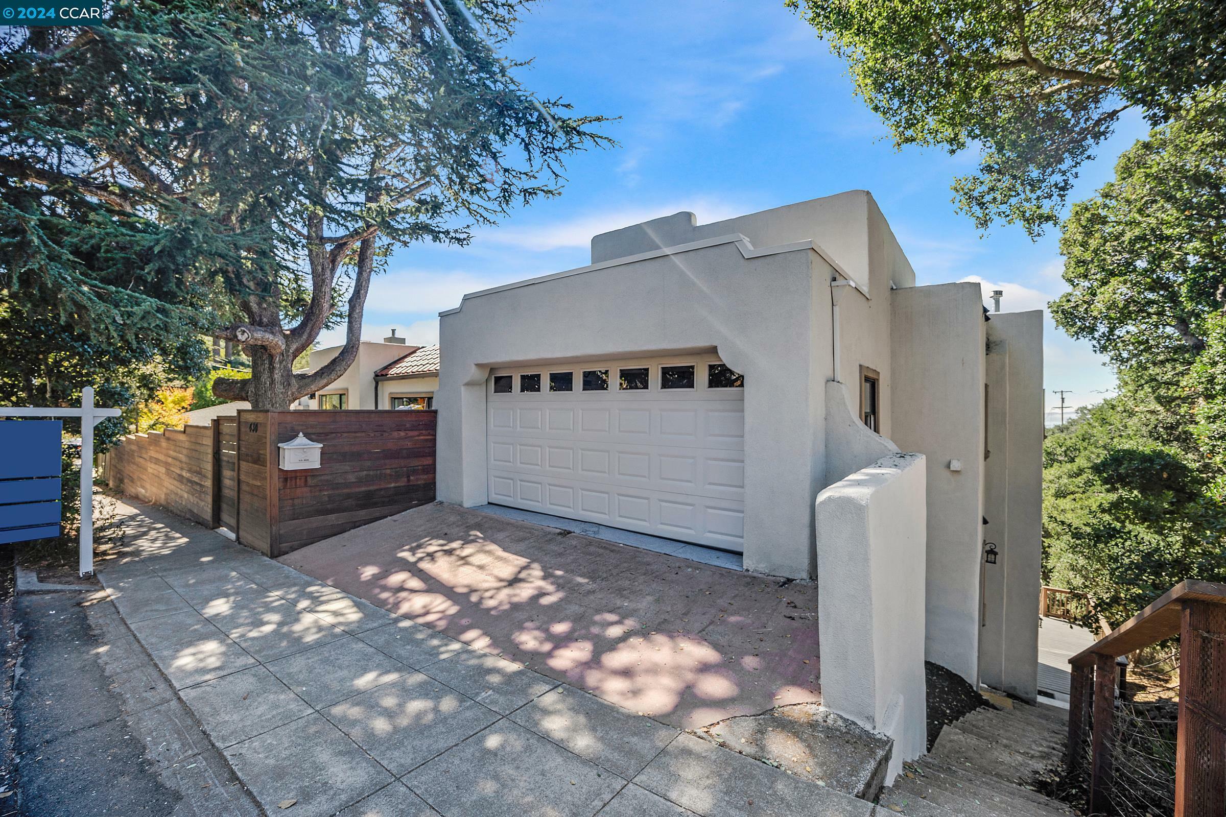 Property Photo:  430 Arlington Ave  CA 94707 