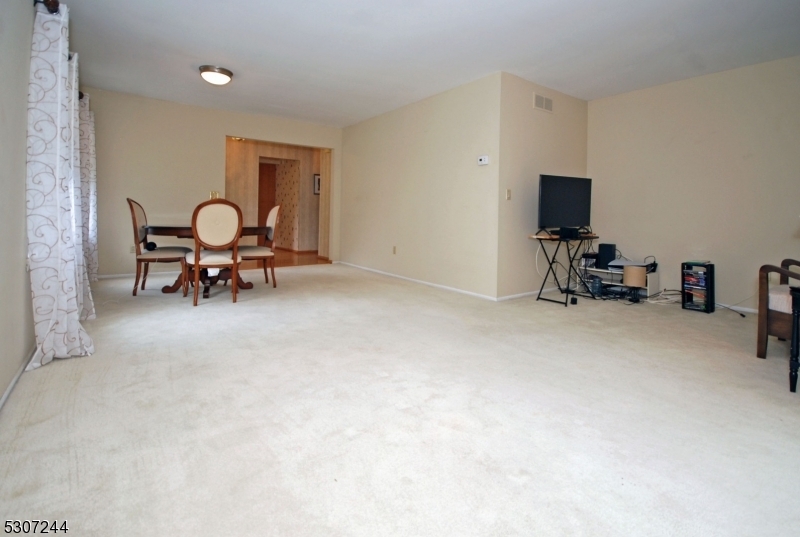 Property Photo:  22 Arapaho Trl  NJ 08876 