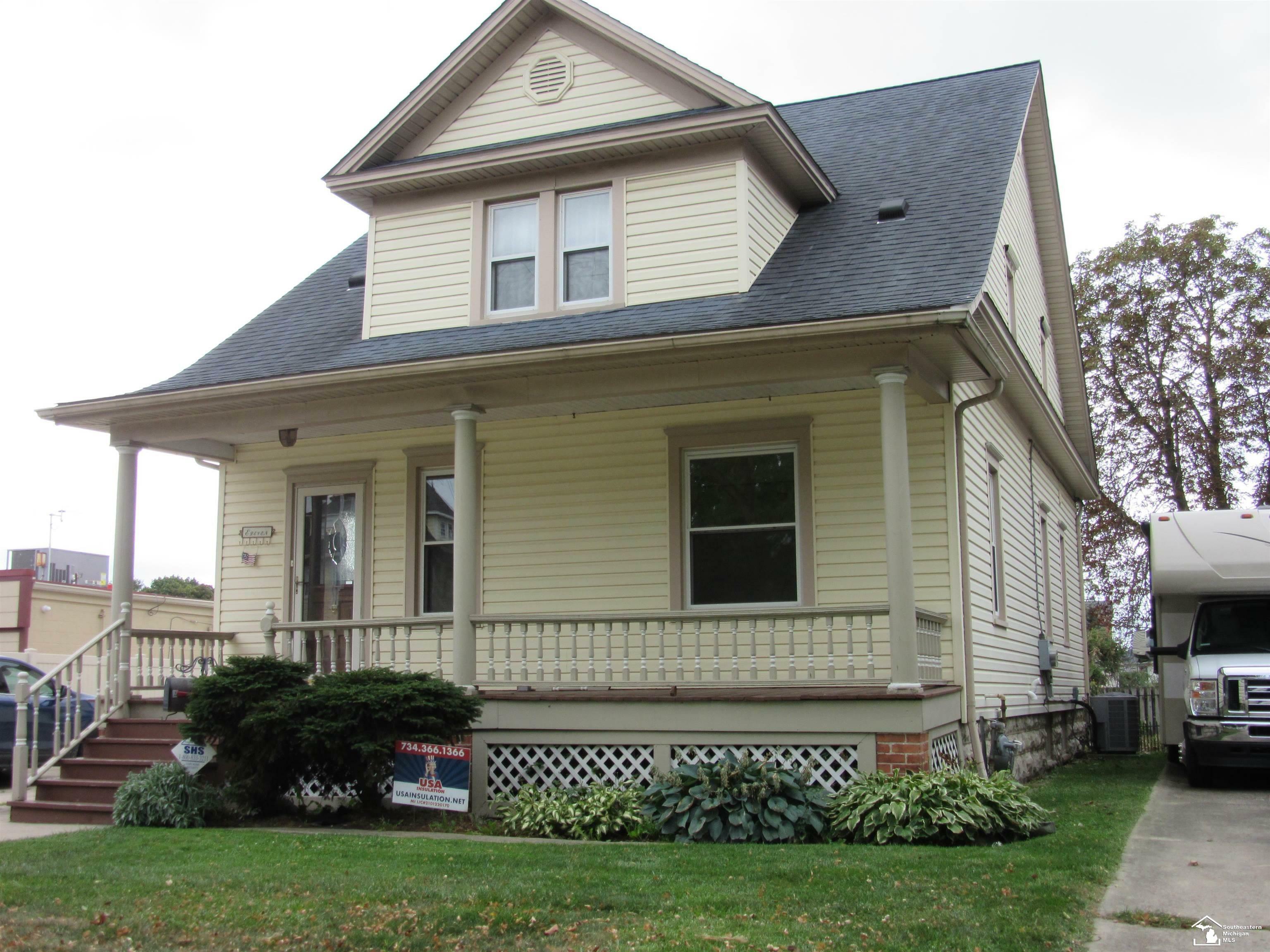 Property Photo:  11 W Noble Avenue  MI 48162 