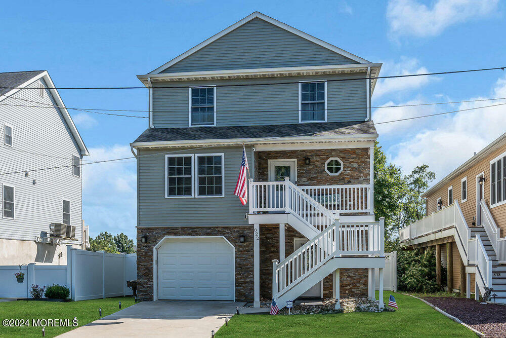 Property Photo:  822 Jersey Avenue  NJ 07735 