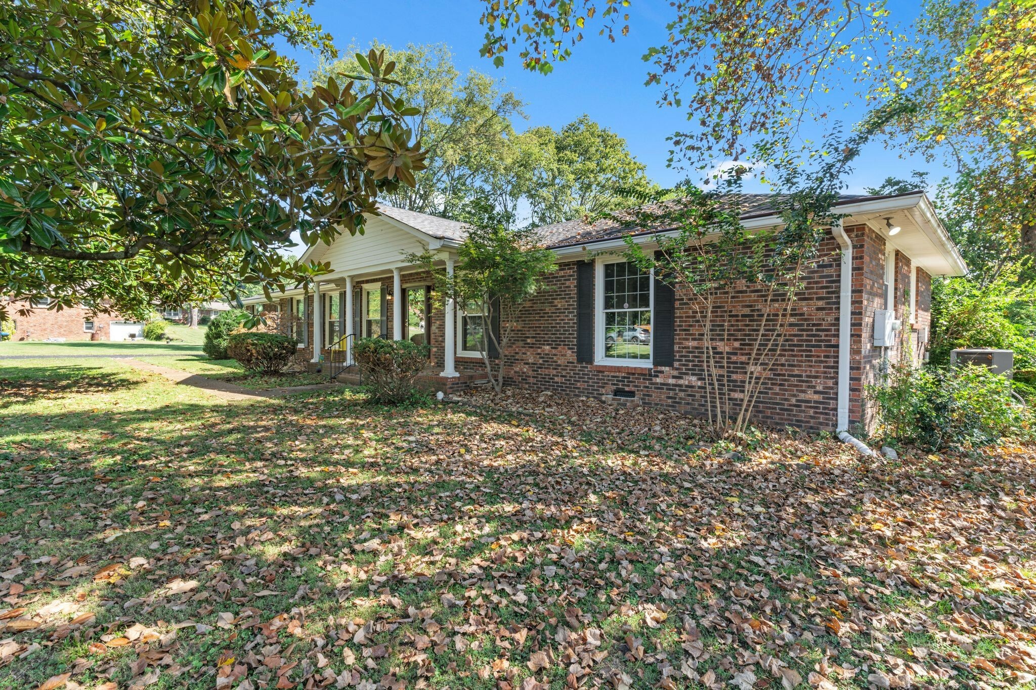 Property Photo:  850 Moreland Dr  TN 37066 