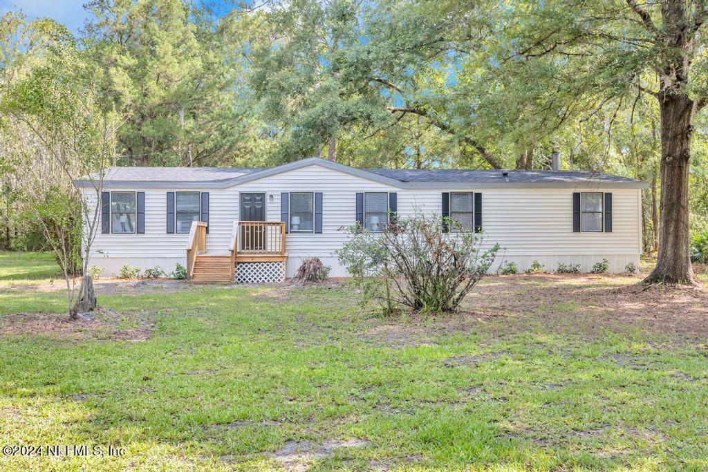 Property Photo:  504 Deer Path Road  FL 32043 