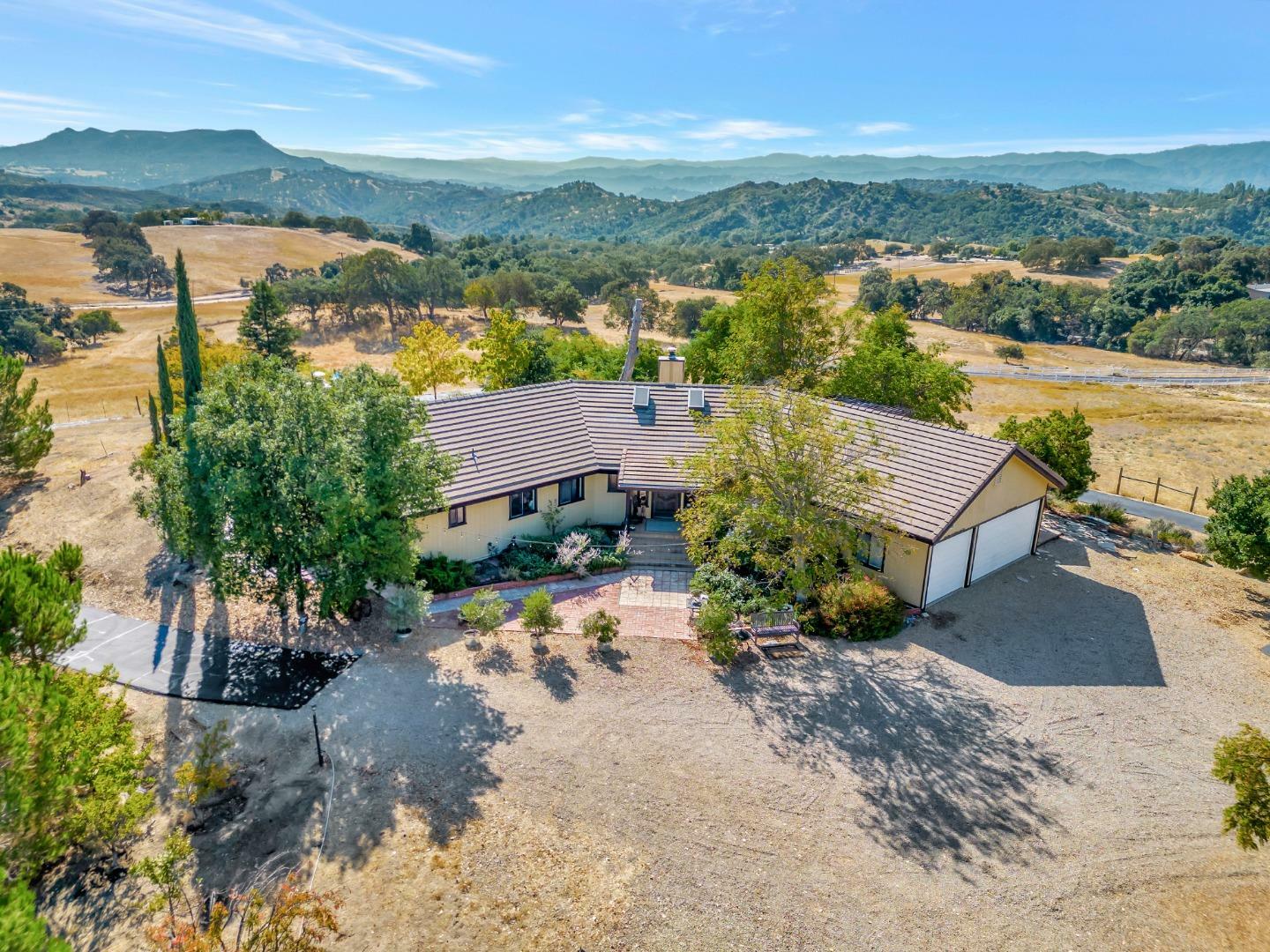 Property Photo:  52467 Smith Road  CA 93426 