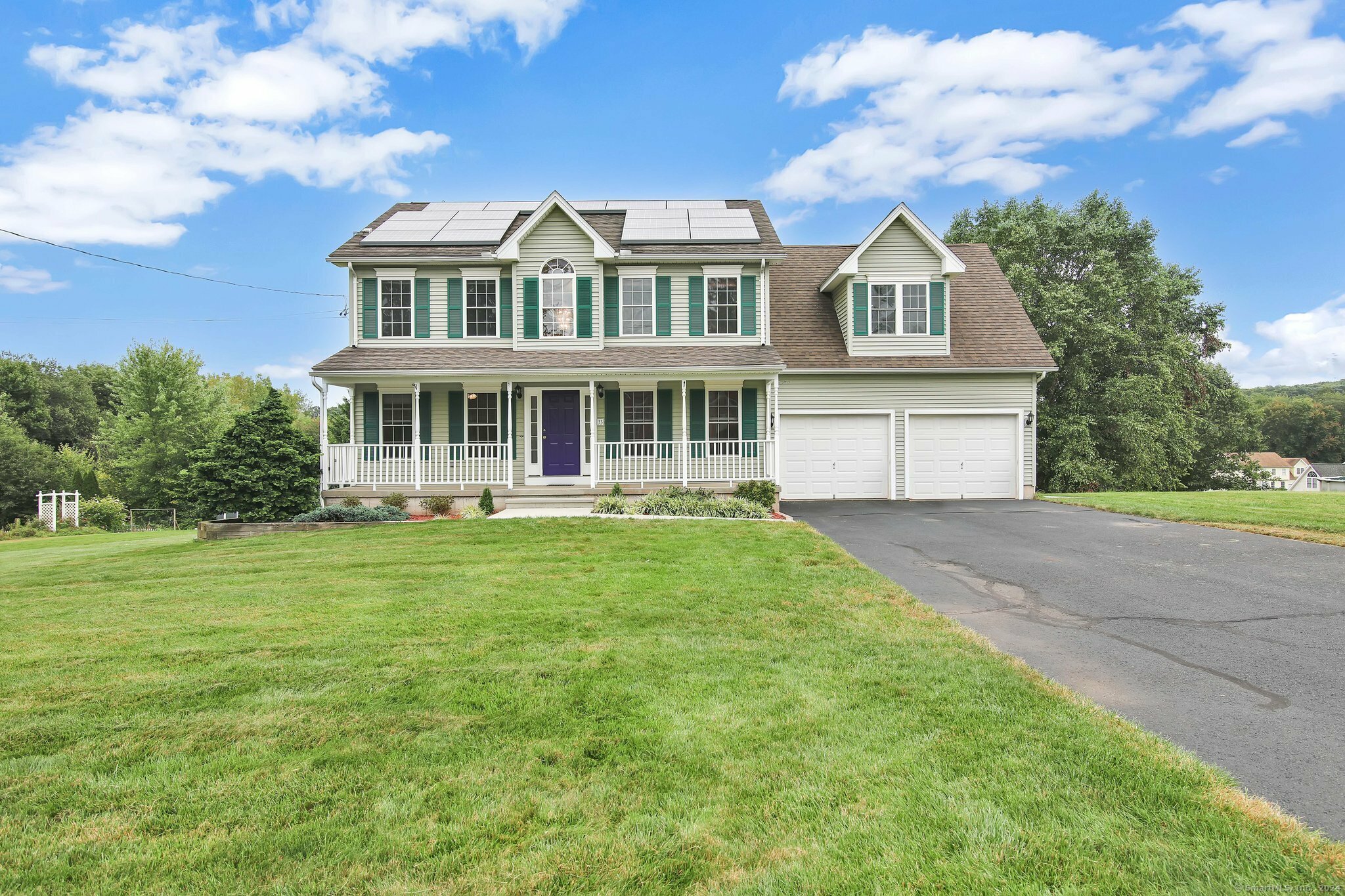 Property Photo:  33 Skinner Road  CT 06016 