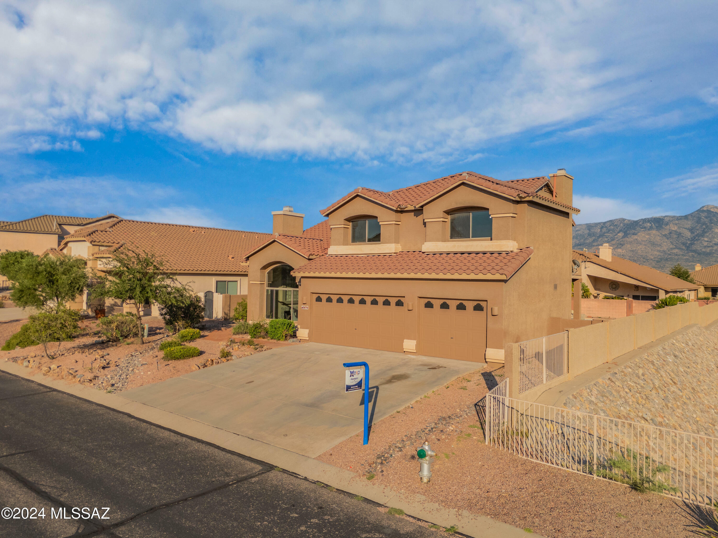 Property Photo:  60870 E Rock Ledge Loop  AZ 85739 