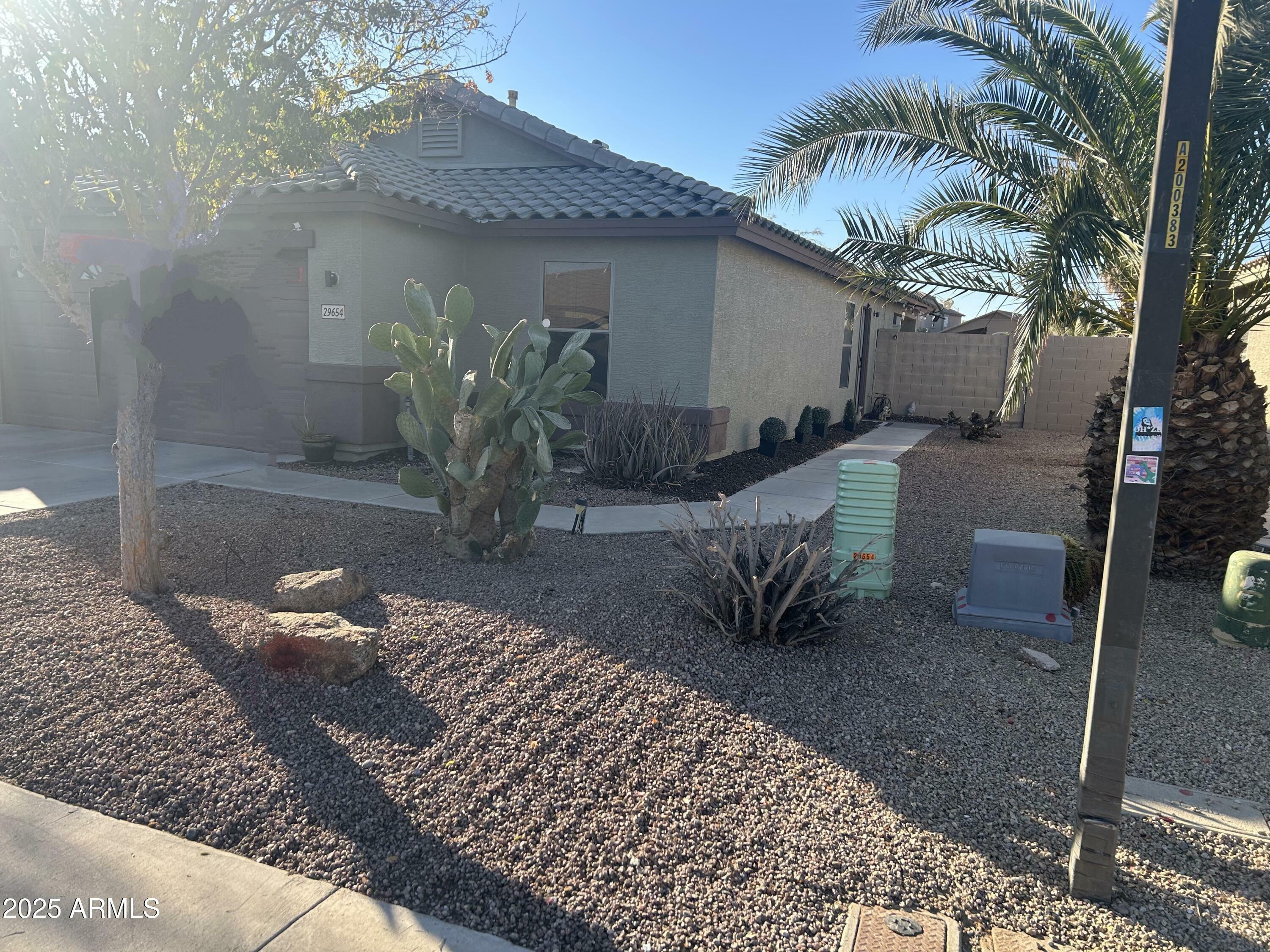Property Photo: 29654 N Broken Shale Drive AZ 85143