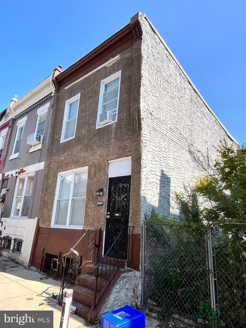 Property Photo: 2529 N Gratz Street PA 19132