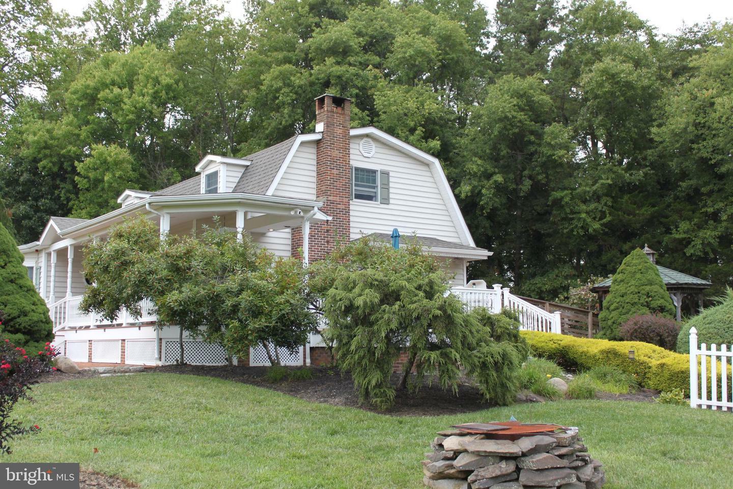 Property Photo:  23 Meirs Road  NJ 08514 