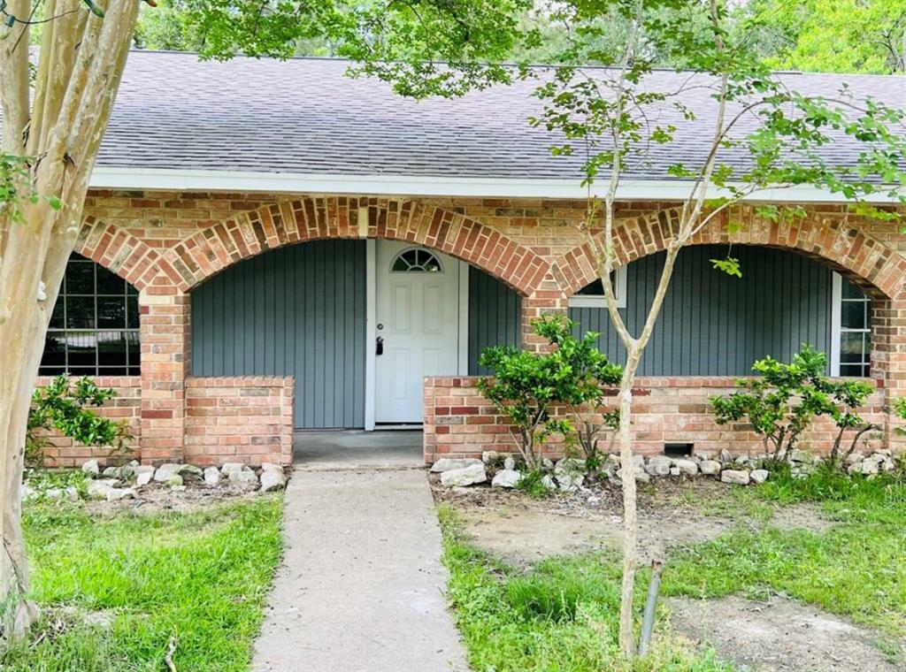 Property Photo:  142 County Road 322  TX 77327 