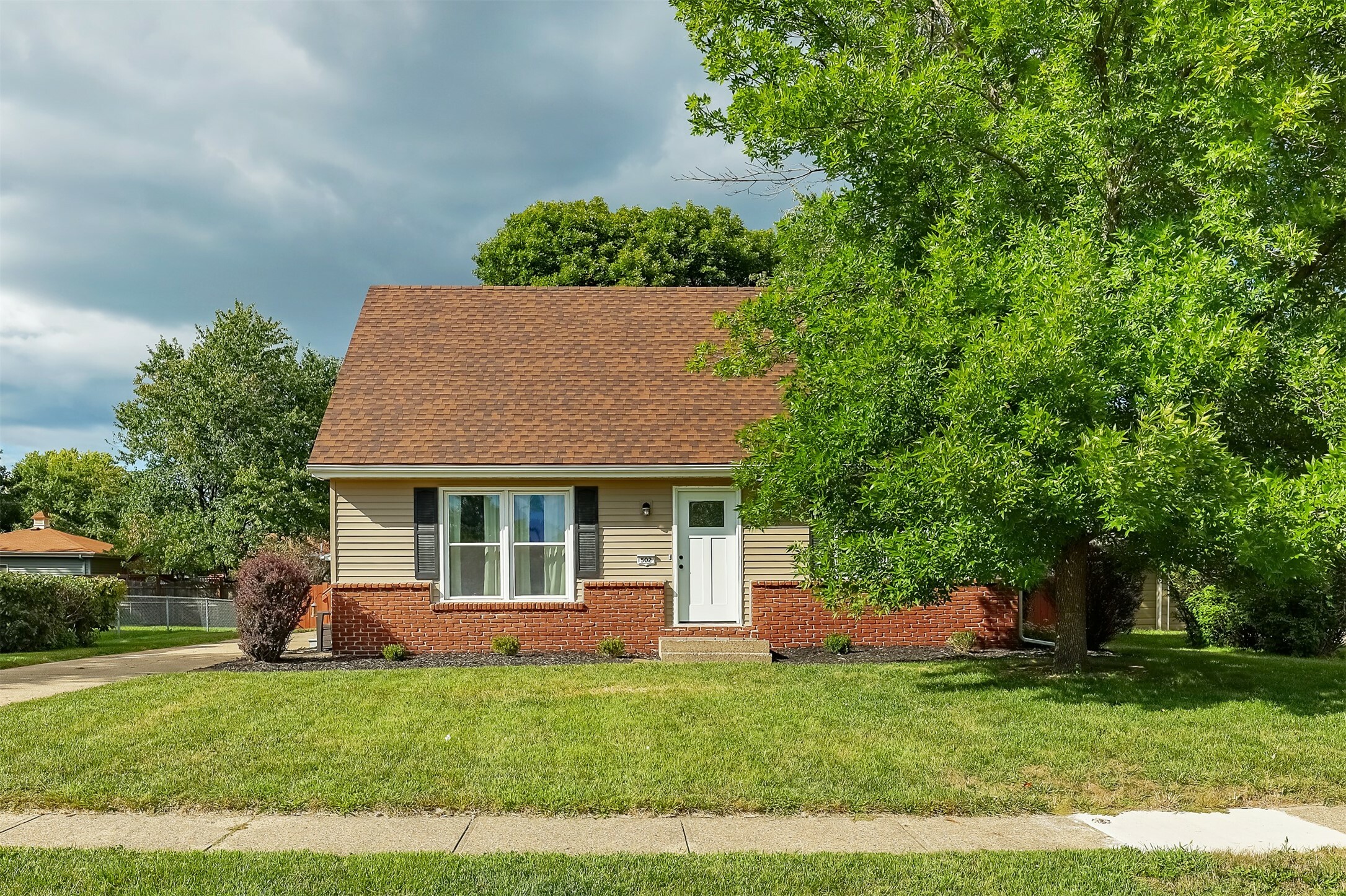 Property Photo:  502 NE 8th Street  IA 50021 