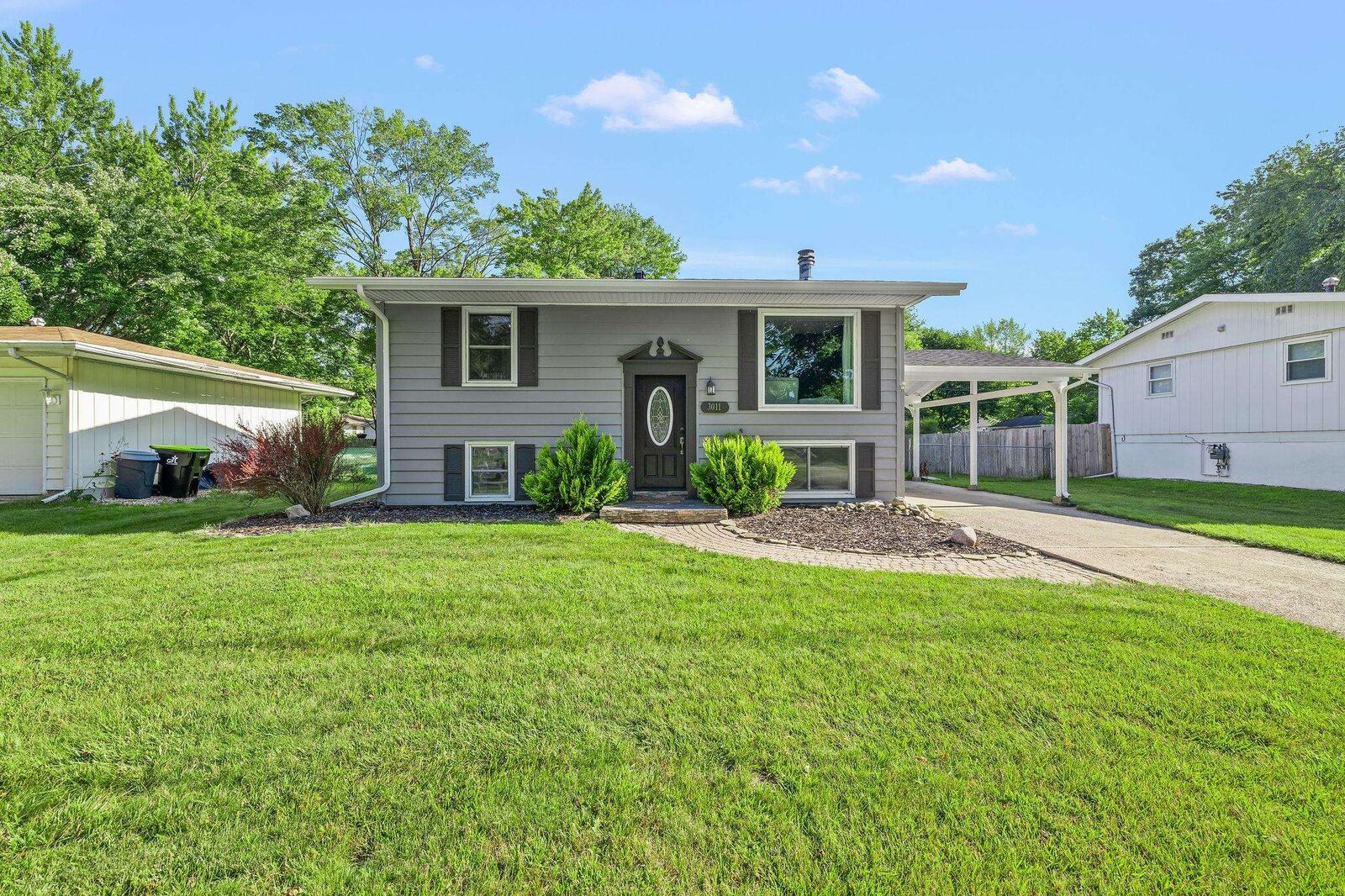 Property Photo:  3011 Avon  MI 48640 