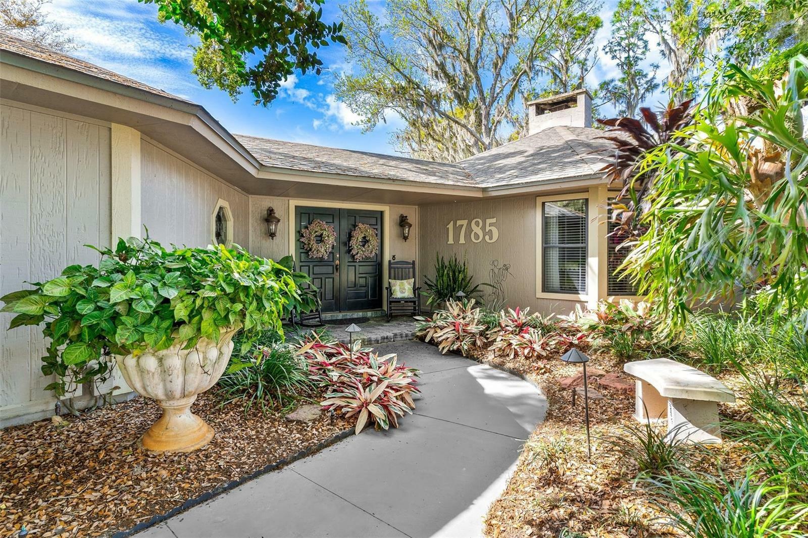 Property Photo: 1785 Maine Court FL 32778
