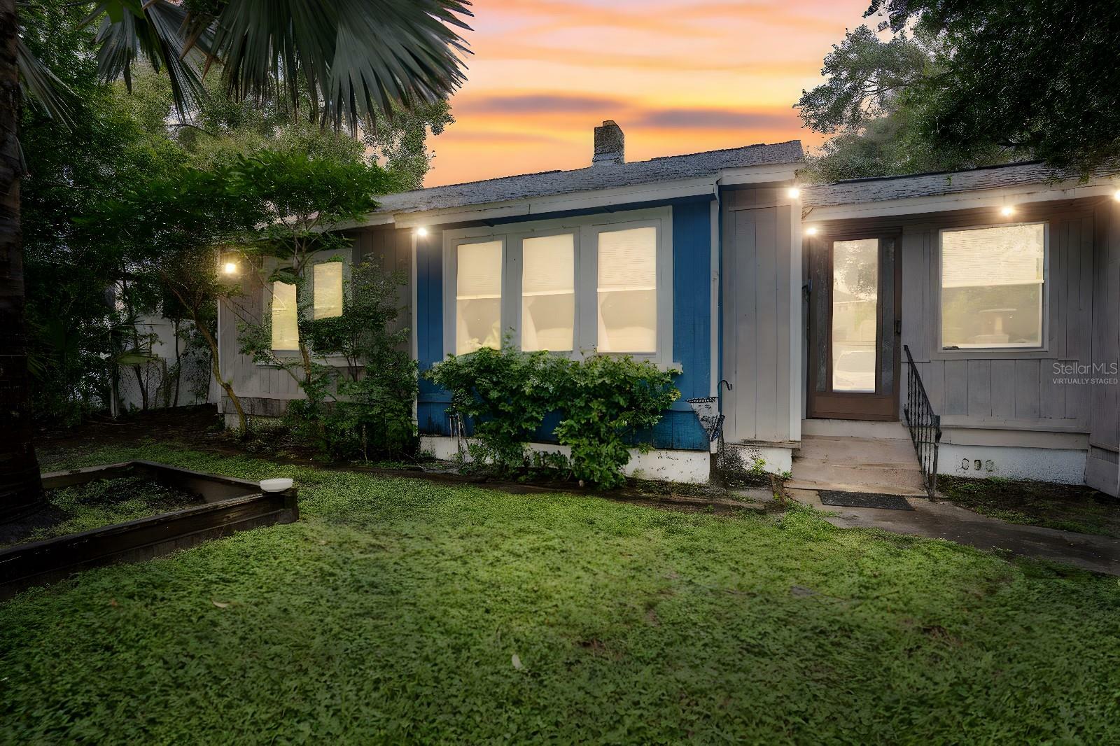 Property Photo:  3319 W Marlin Avenue  FL 33611 